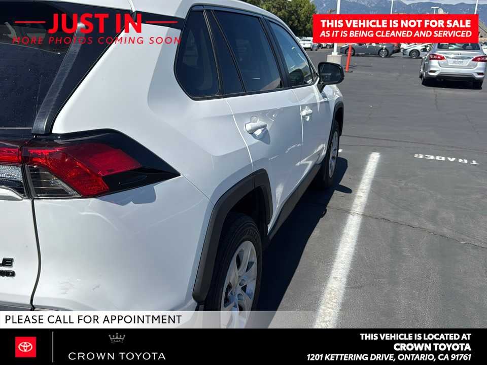 2025 Toyota RAV4 LE