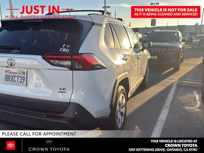 2020 Toyota RAV4 LE