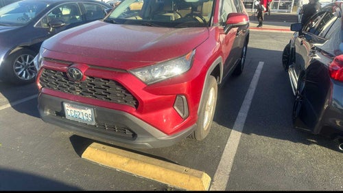 2020 Toyota RAV4 LE