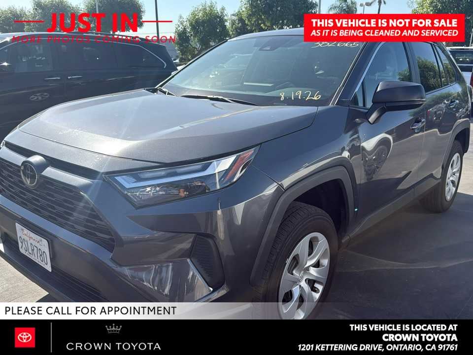2025 Toyota RAV4 LE