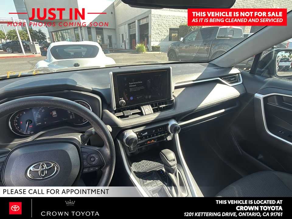 2025 Toyota RAV4 LE