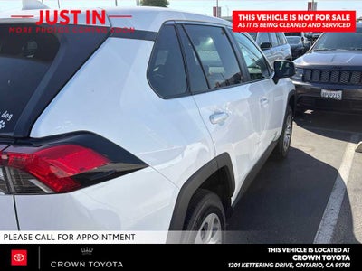 2023 Toyota RAV4 LE