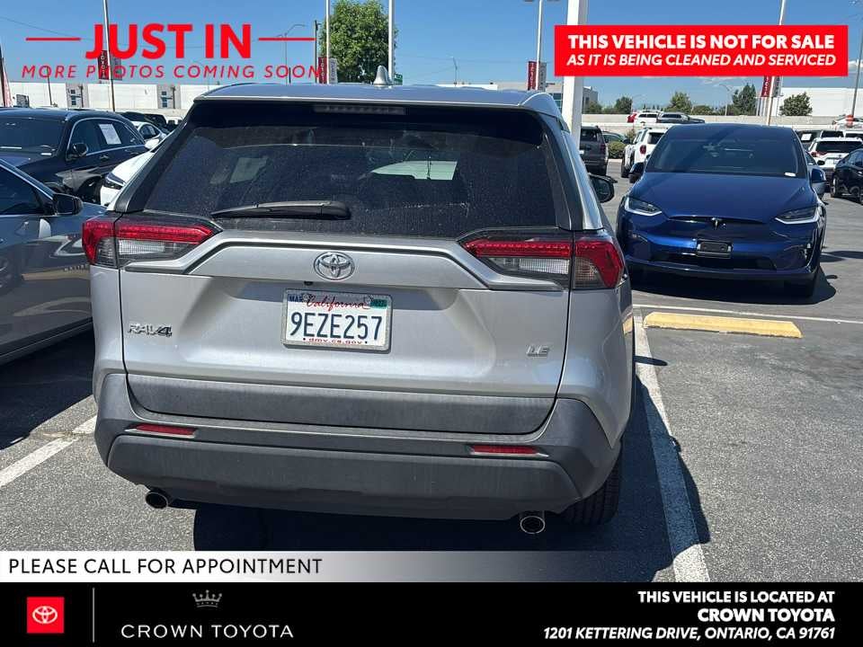 2023 Toyota RAV4 LE