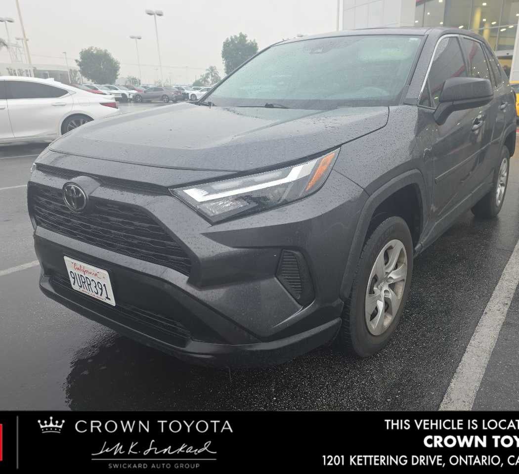 2023 Toyota RAV4 LE