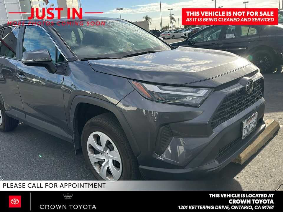 2025 Toyota RAV4 LE