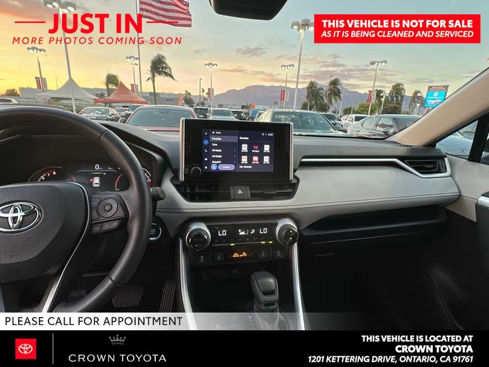2025 Toyota RAV4 XLE
