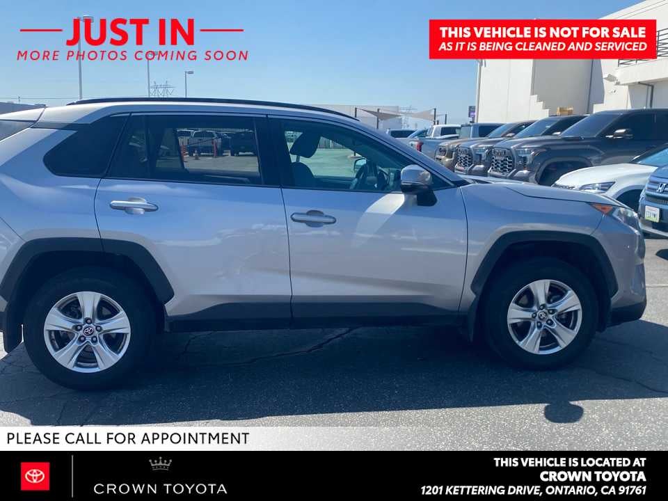 2021 Toyota RAV4 XLE