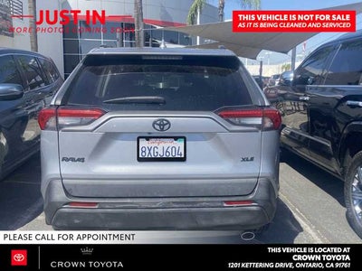 2021 Toyota RAV4 XLE