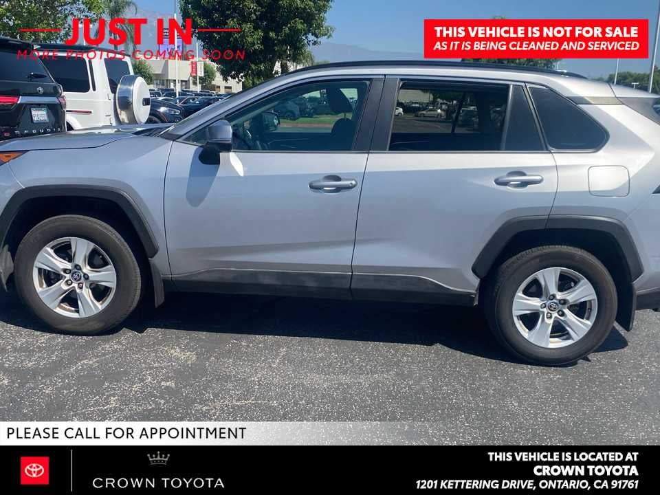 2021 Toyota RAV4 XLE