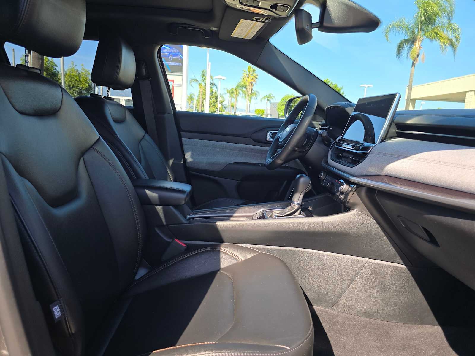 2023 Jeep Compass Latitude Lux