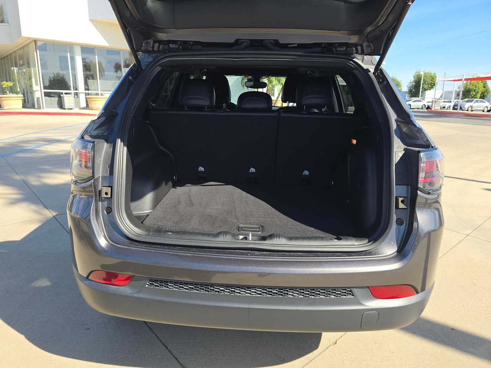 2023 Jeep Compass Latitude Lux