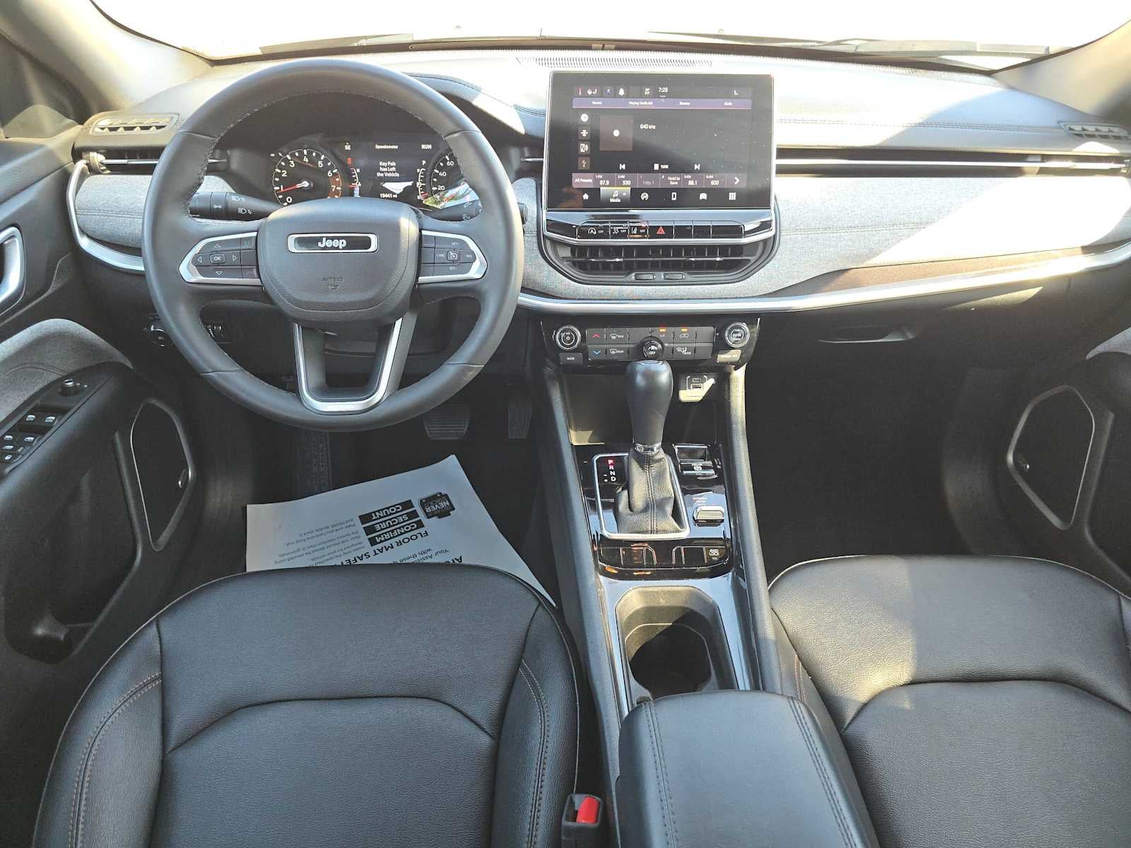 2023 Jeep Compass Latitude Lux