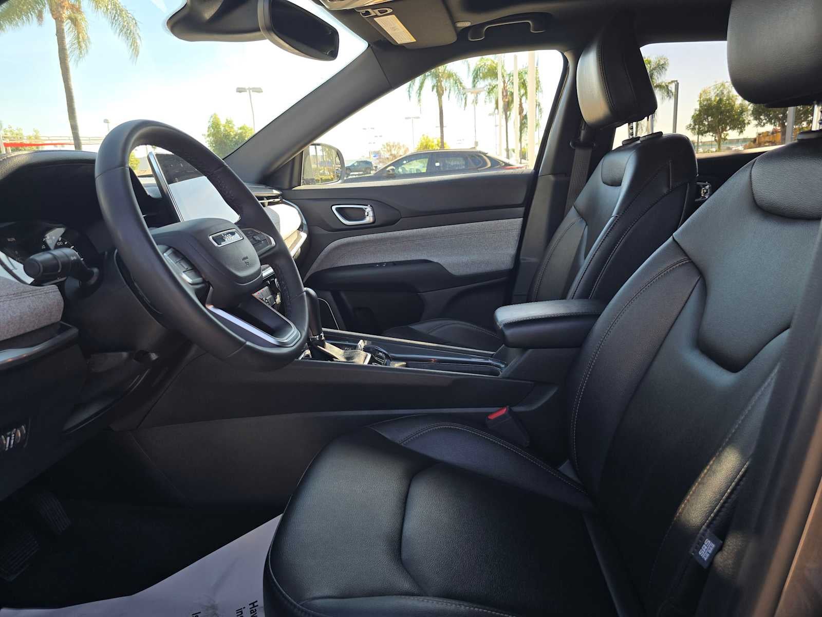 2023 Jeep Compass Latitude Lux