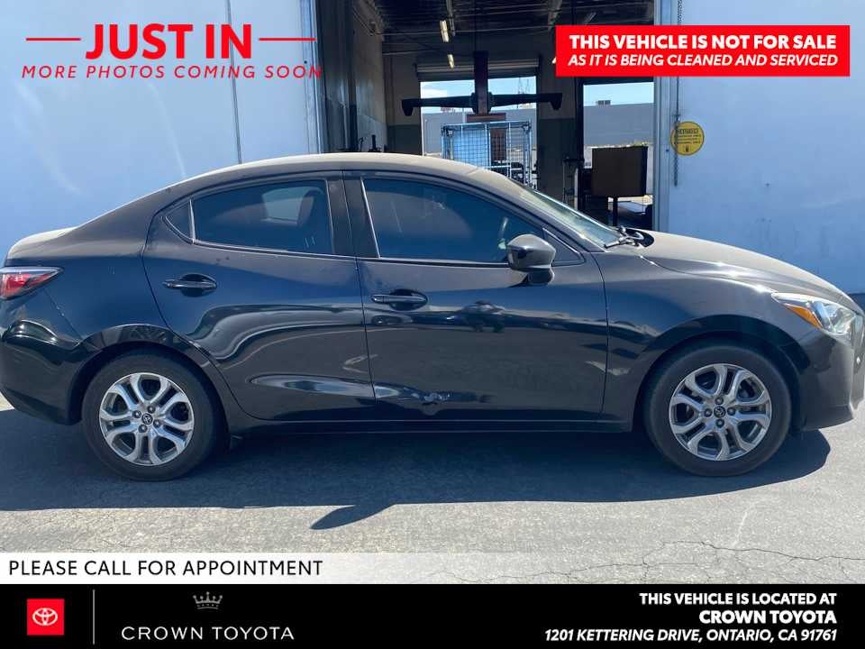 2017 Toyota Yaris iA Base