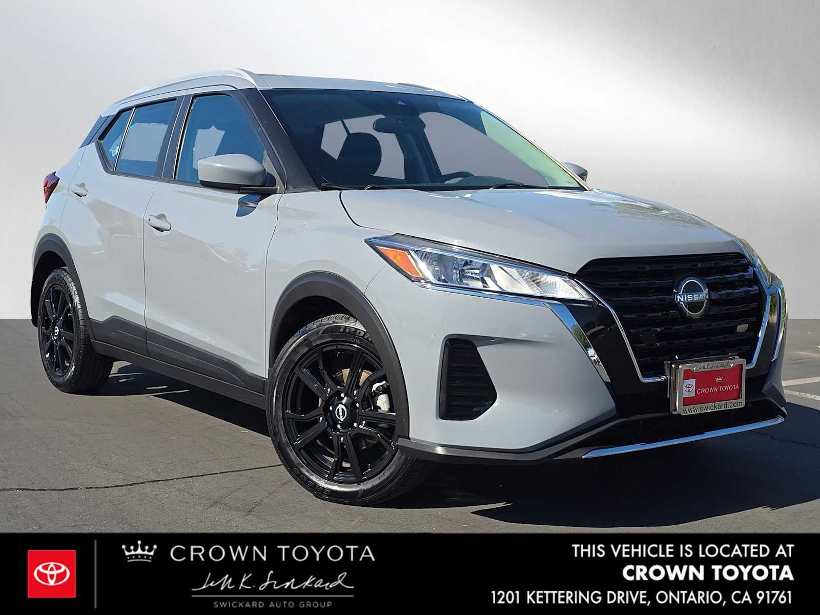 2023 Nissan Kicks SV