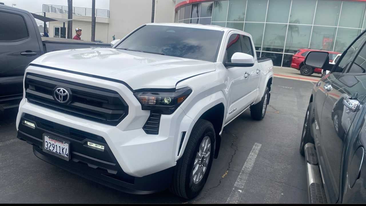 2026 Toyota Tacoma SR5