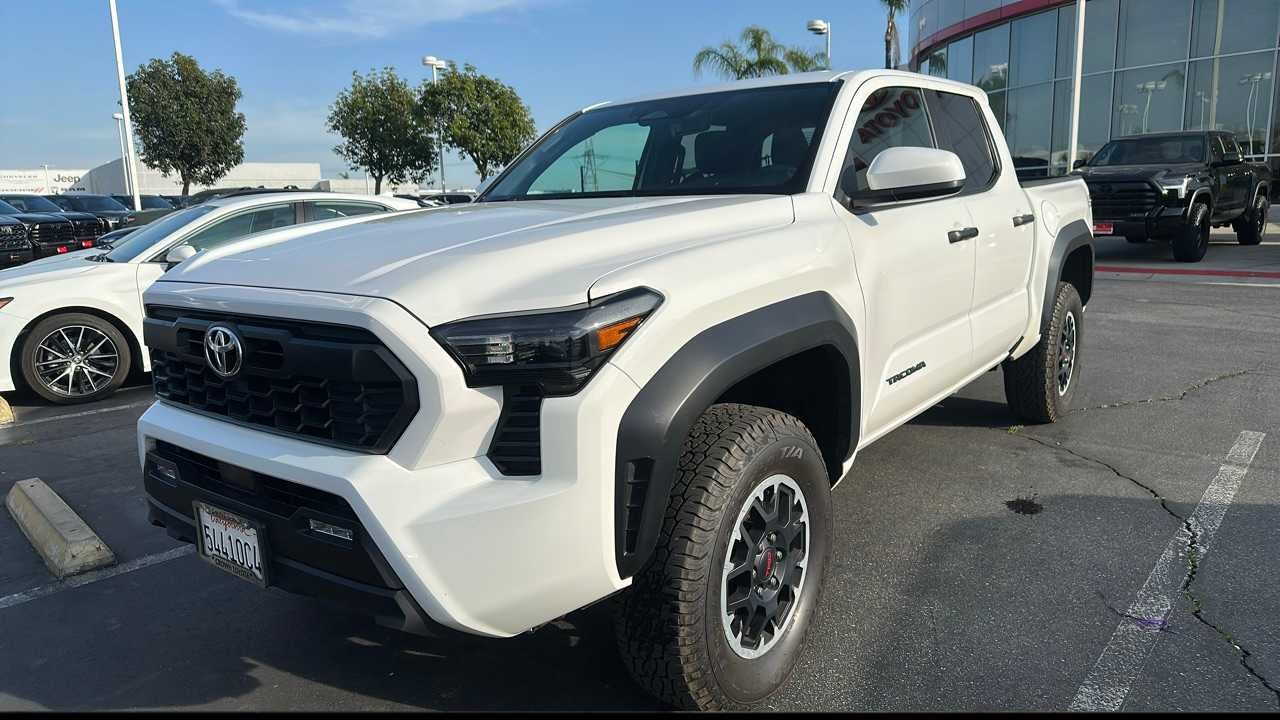 2025 Toyota Tacoma TRD Off Road