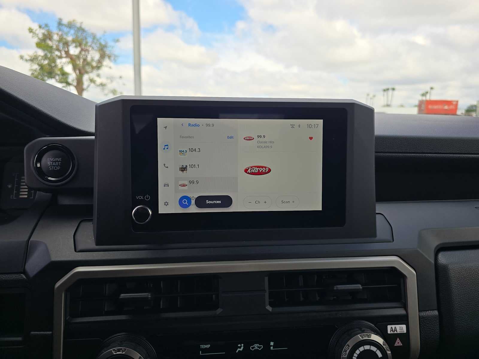 2025 Toyota Tacoma SR