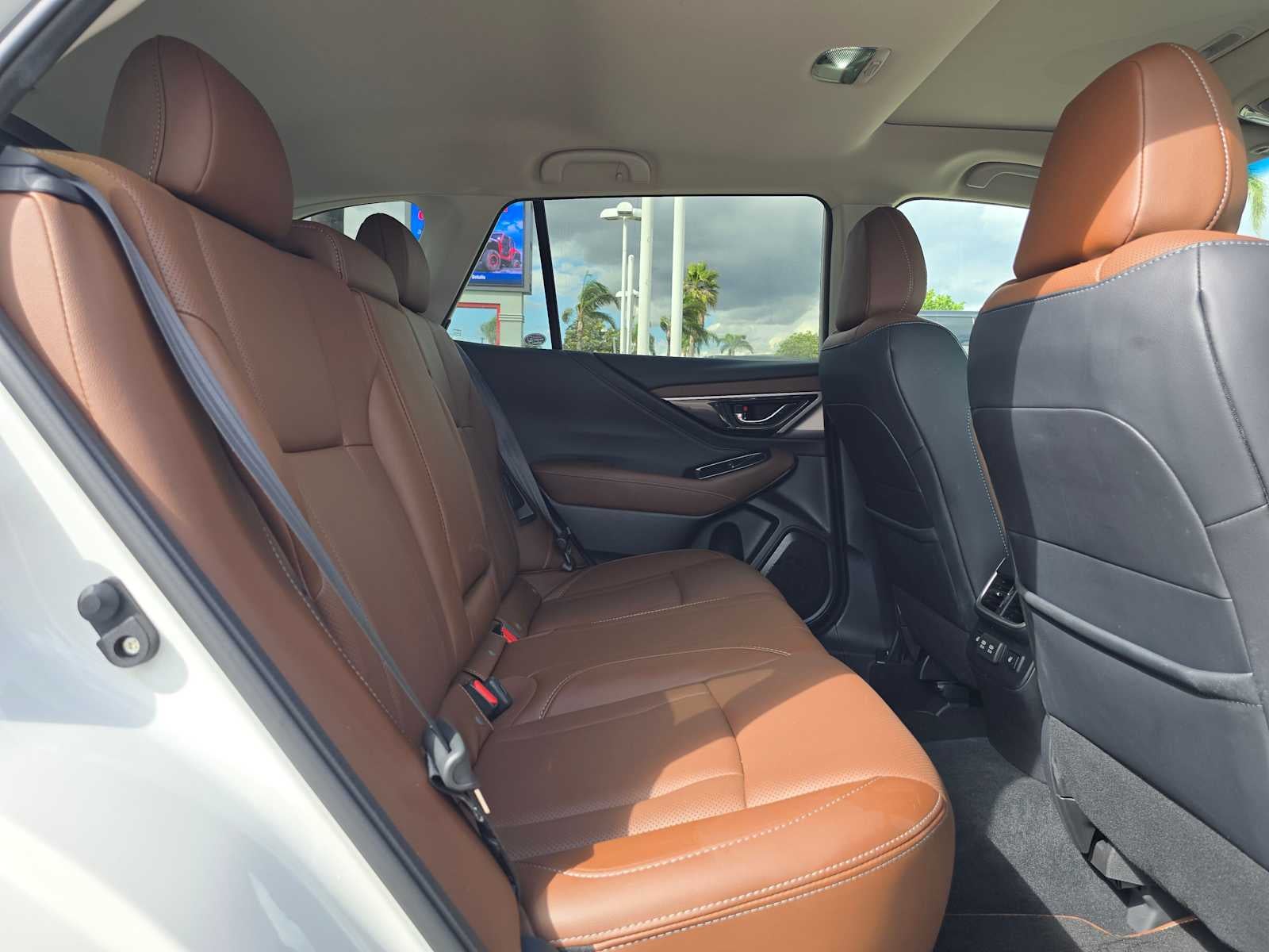 2022 Subaru Outback Touring XT
