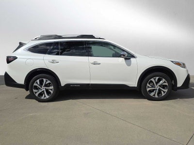 2022 Subaru Outback Touring XT