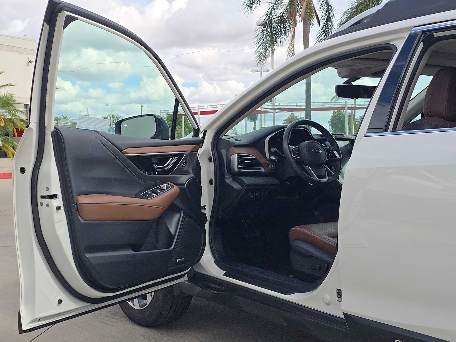 2022 Subaru Outback Touring XT
