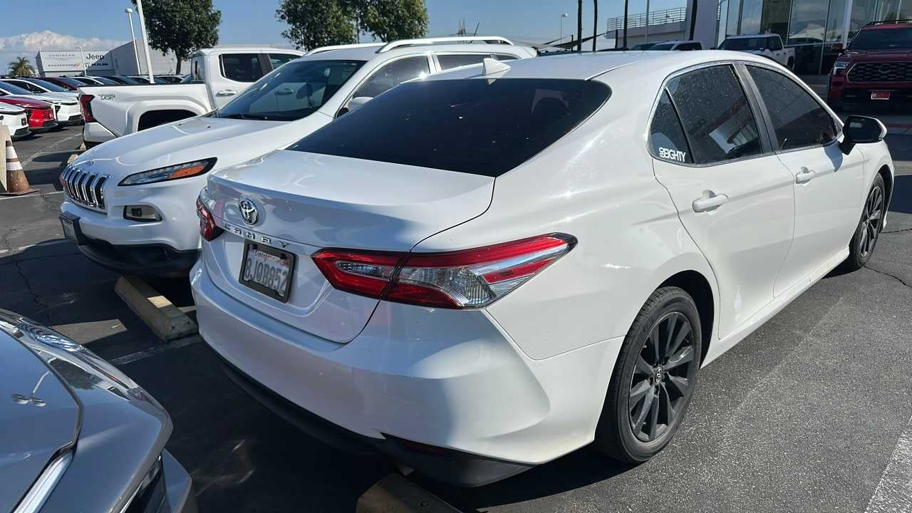 2019 Toyota Camry SE