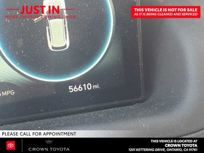 2019 Toyota Camry Hybrid SE