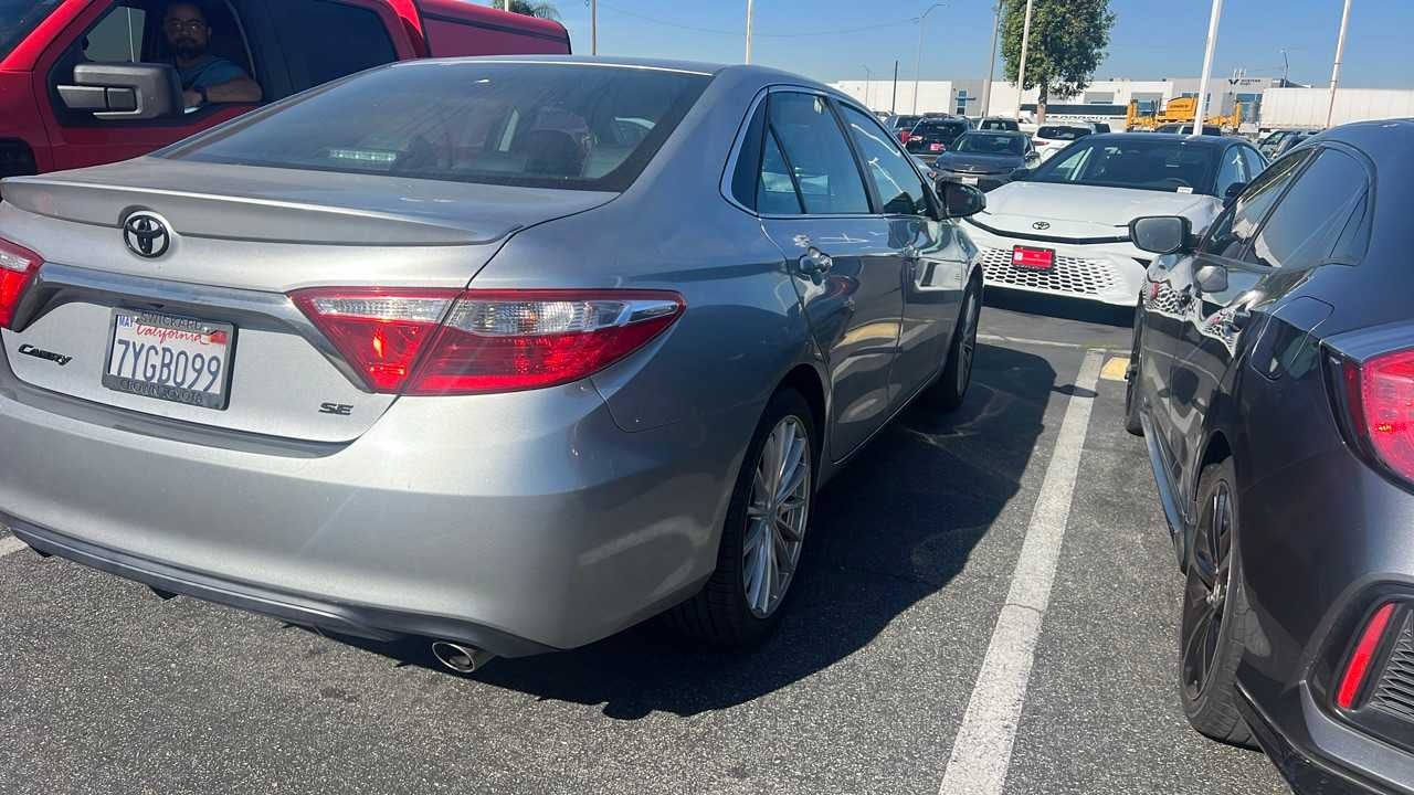 2017 Toyota Camry SE