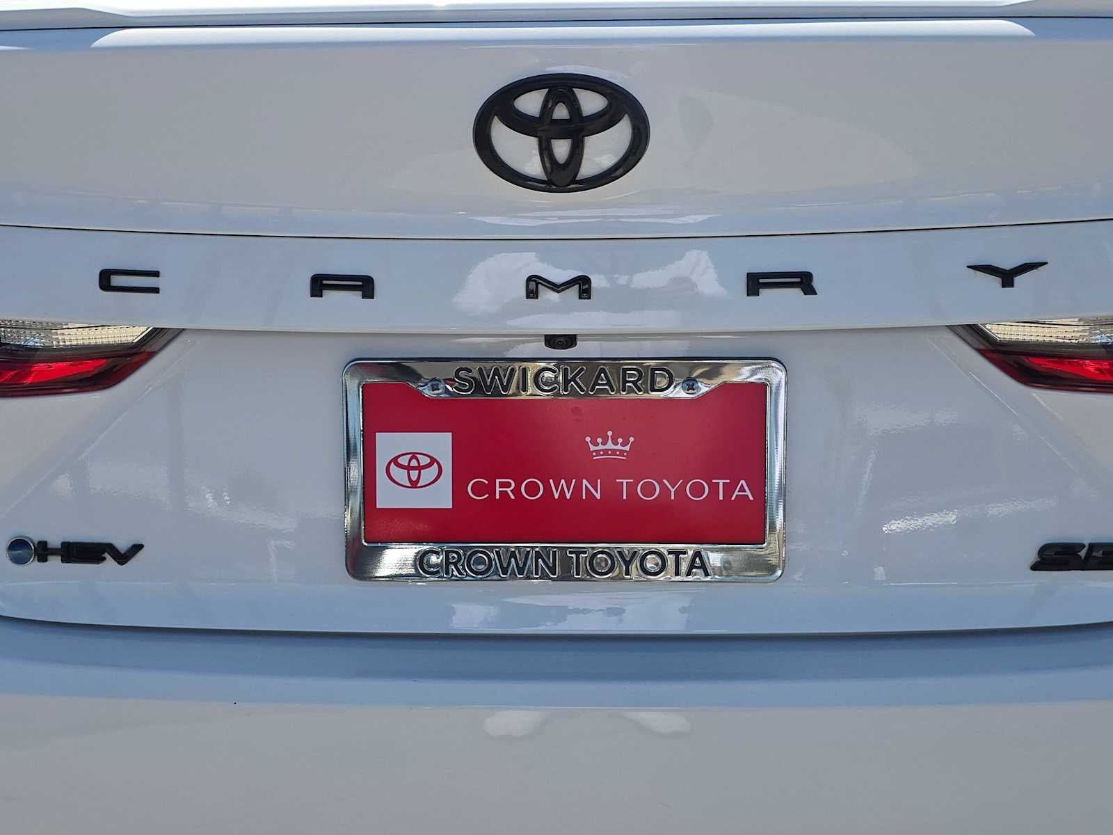 2025 Toyota Camry SE