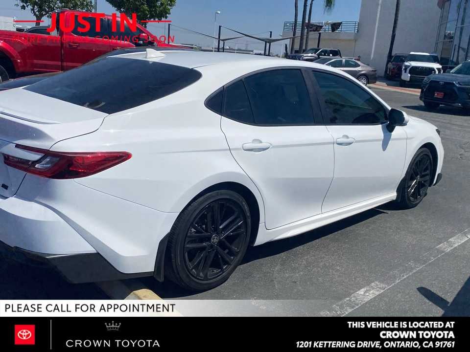 2025 Toyota Camry SE