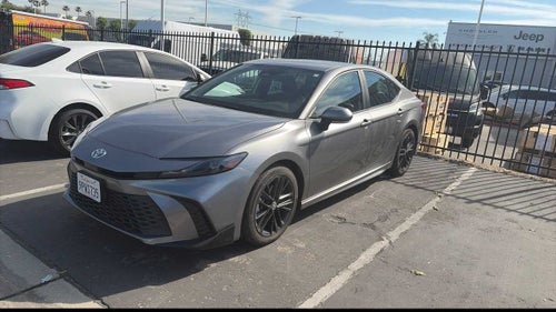 2025 Toyota Camry SE