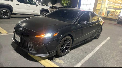 2025 Toyota Camry SE