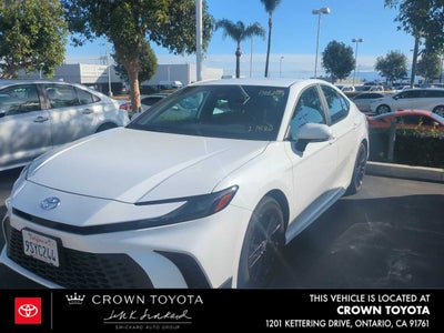 2025 Toyota Camry SE