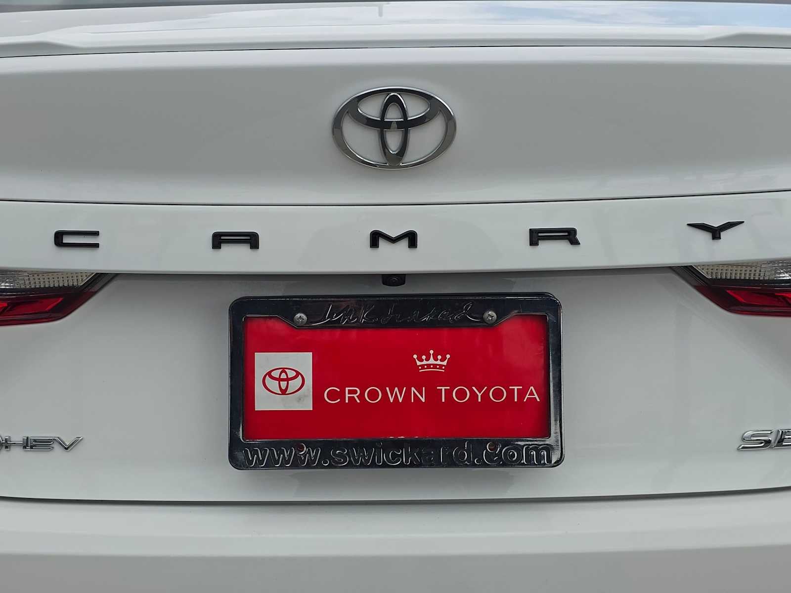 2025 Toyota Camry SE
