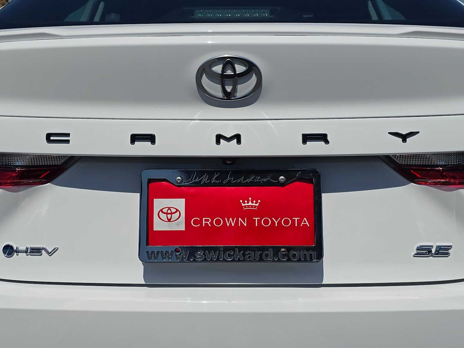 2025 Toyota Camry SE