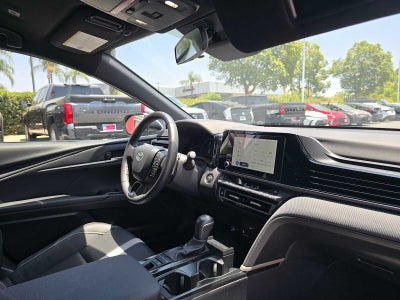 2025 Toyota Camry SE