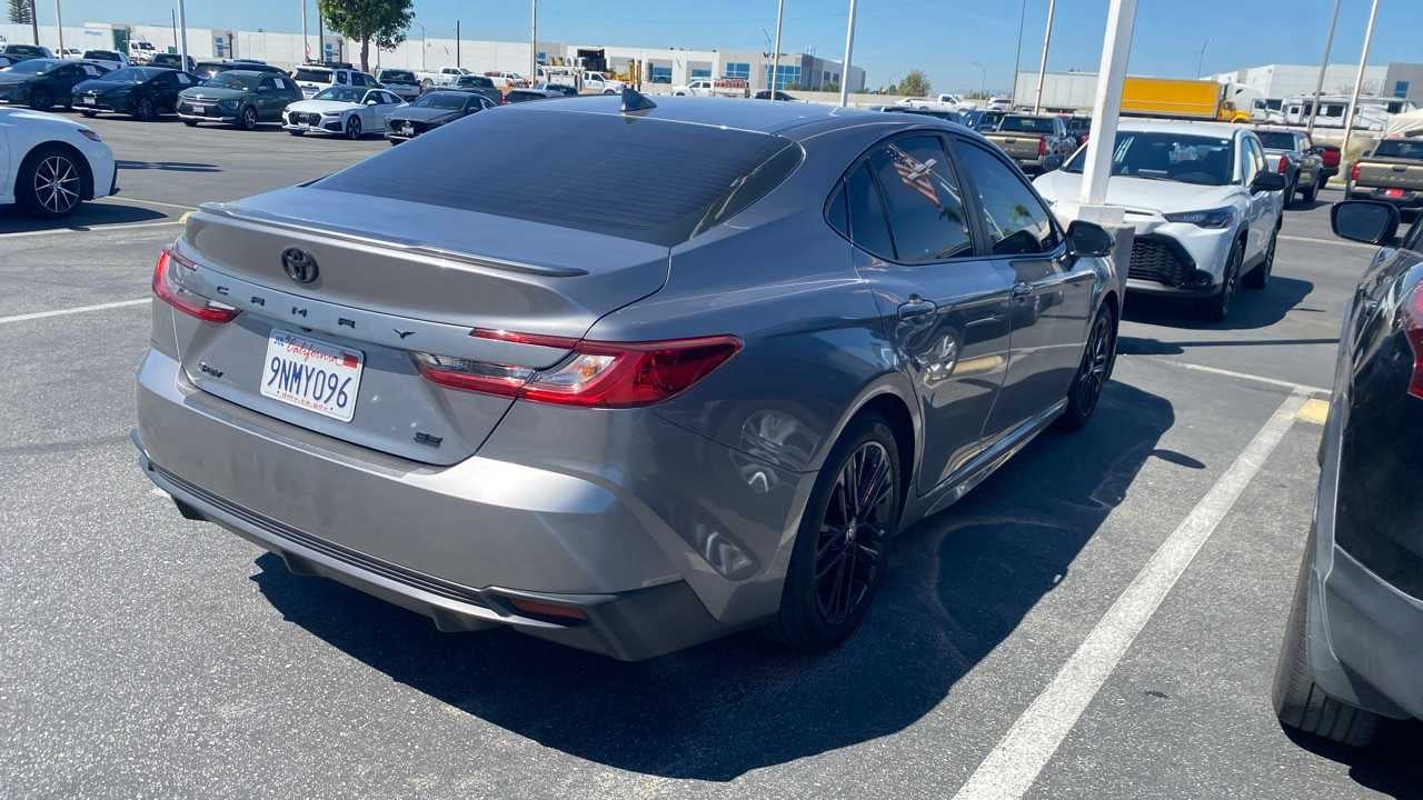 2025 Toyota Camry SE