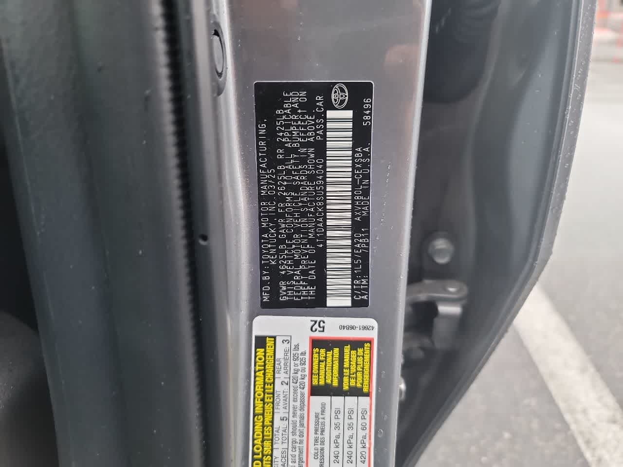 2025 Toyota Camry SE