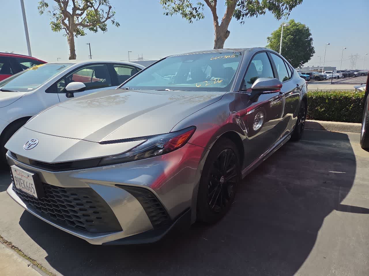 2026 Toyota Camry SE Hybrid's photo