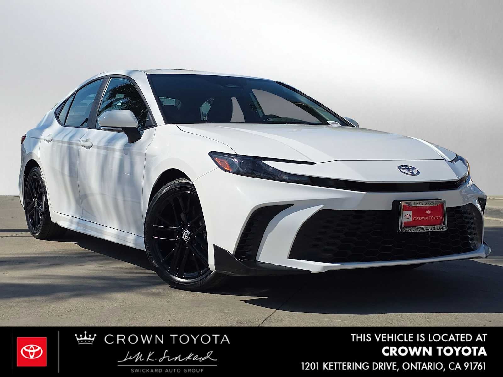 2025 Toyota Camry SE