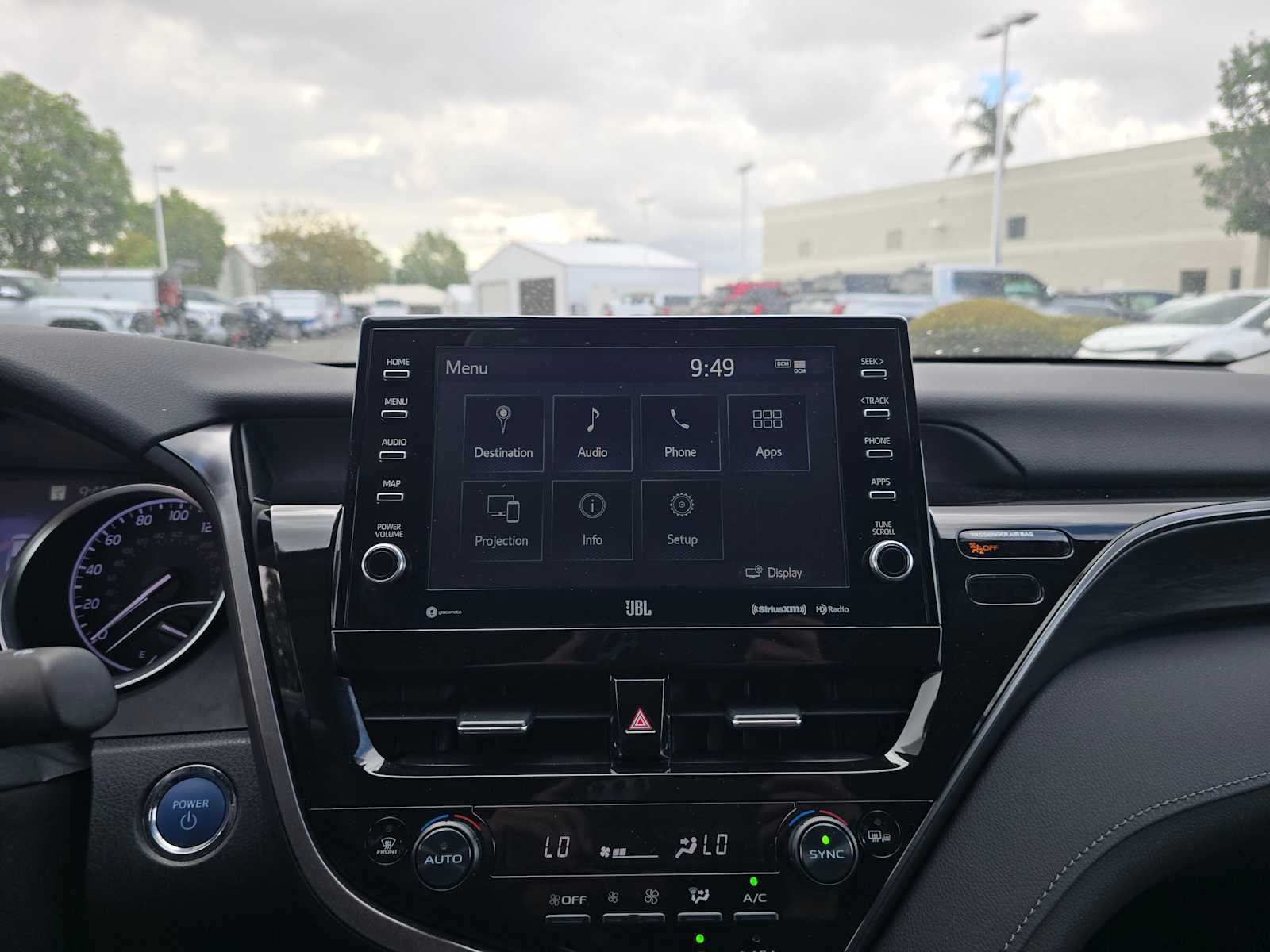 2024 Toyota Camry Hybrid XLE