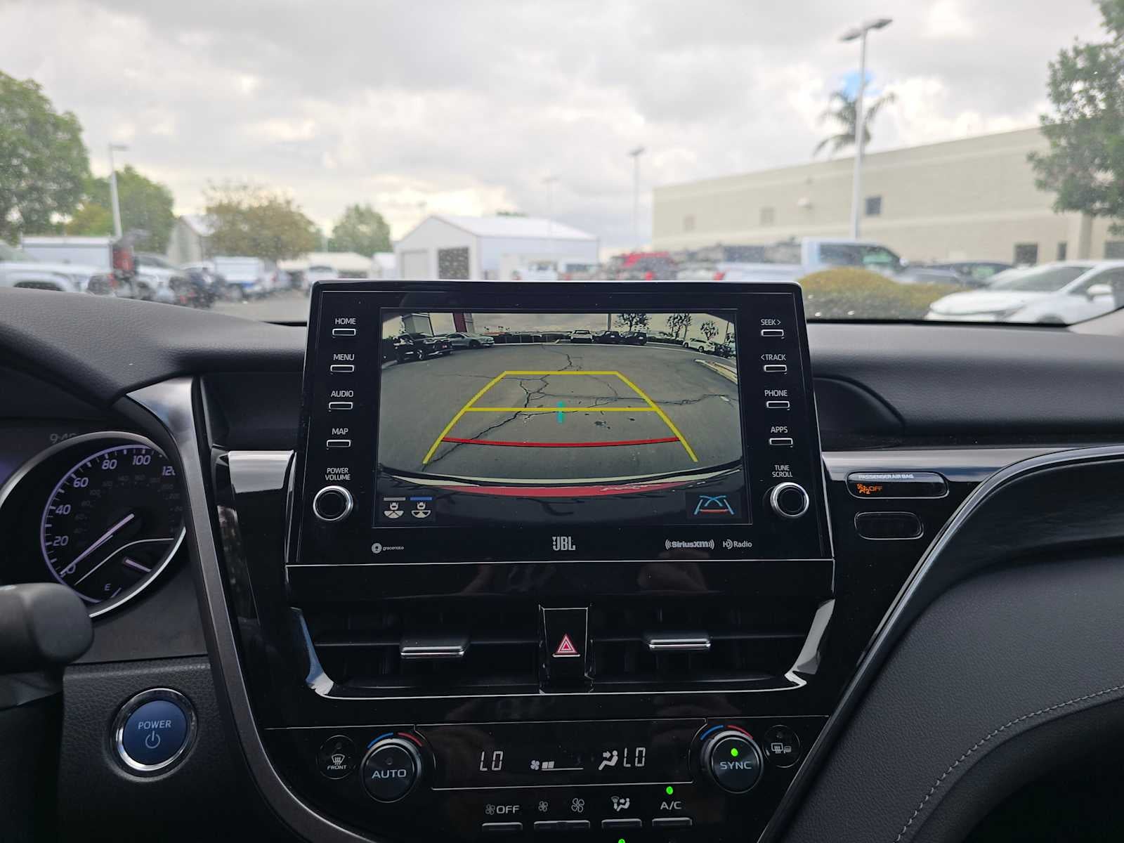 2024 Toyota Camry Hybrid XLE