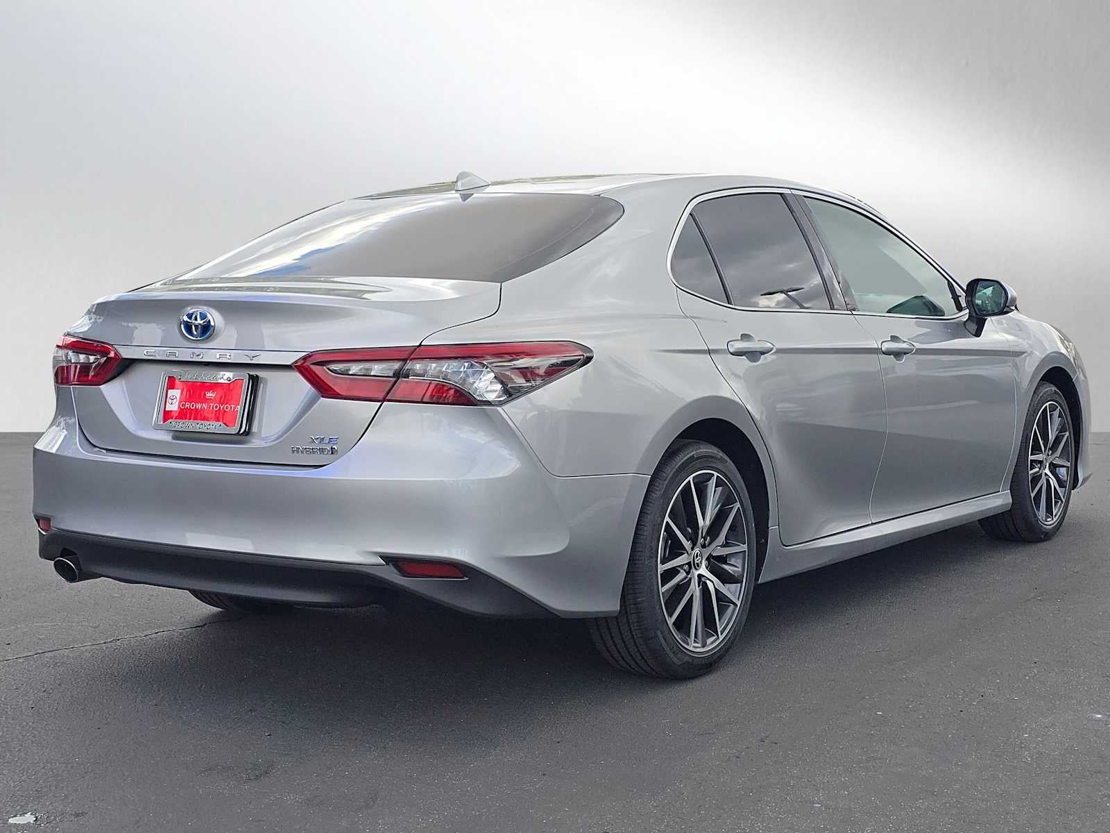 2024 Toyota Camry Hybrid XLE