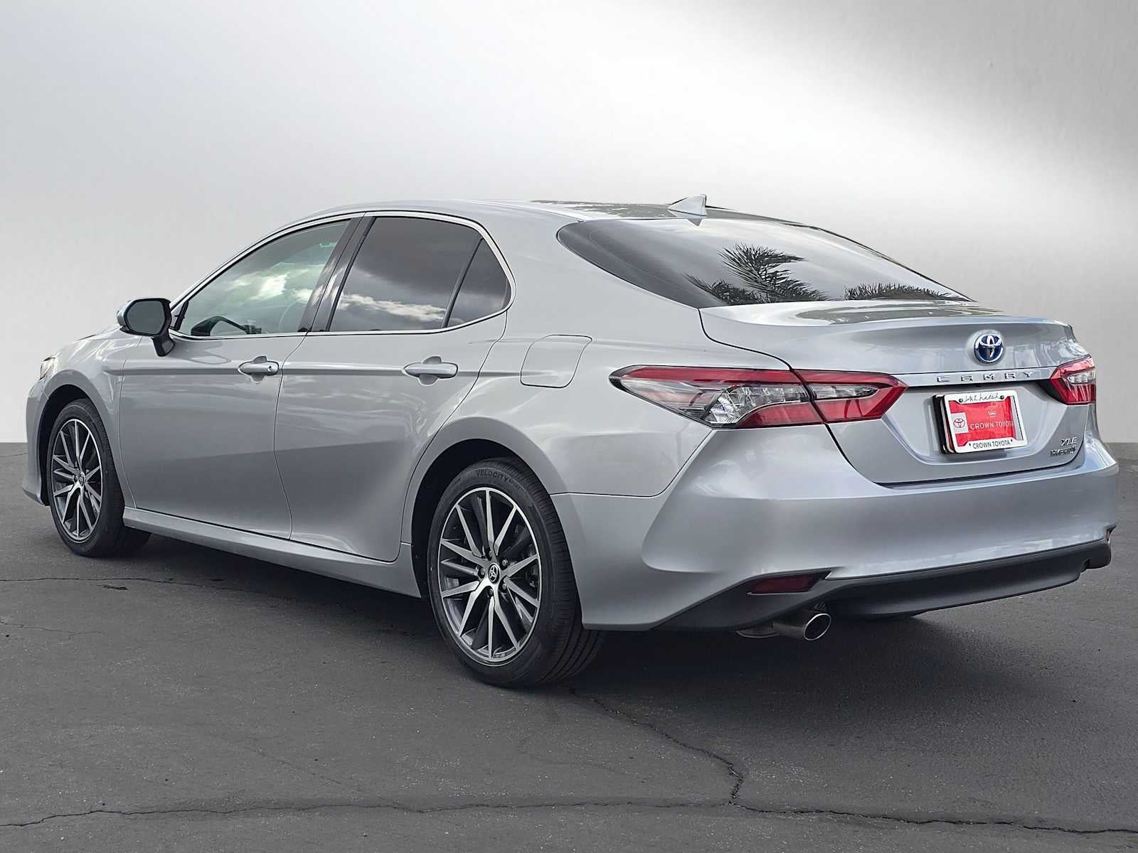 2024 Toyota Camry Hybrid XLE
