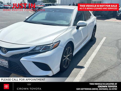 2020 Toyota Camry SE
