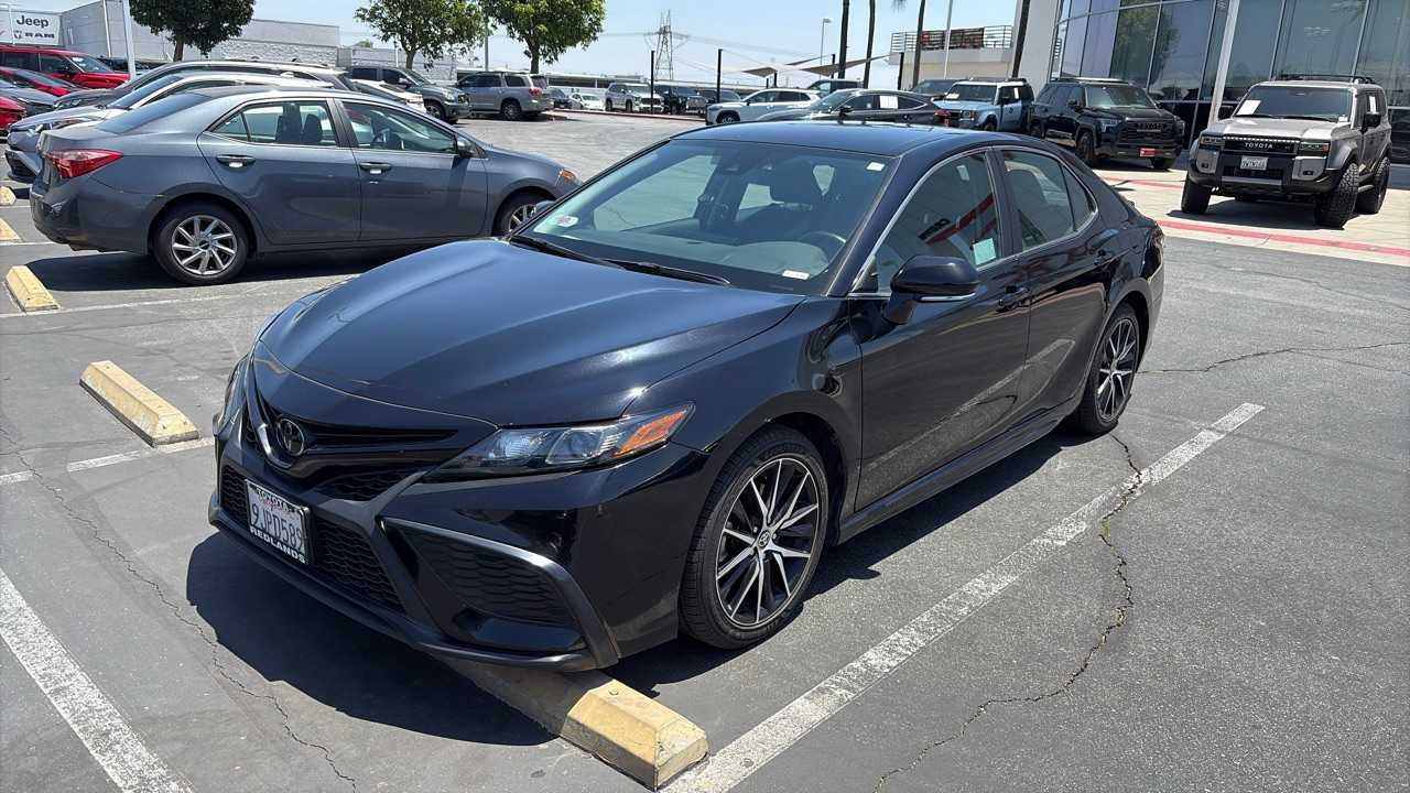 2024 Toyota Camry SE