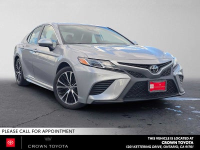 2020 Toyota Camry SE