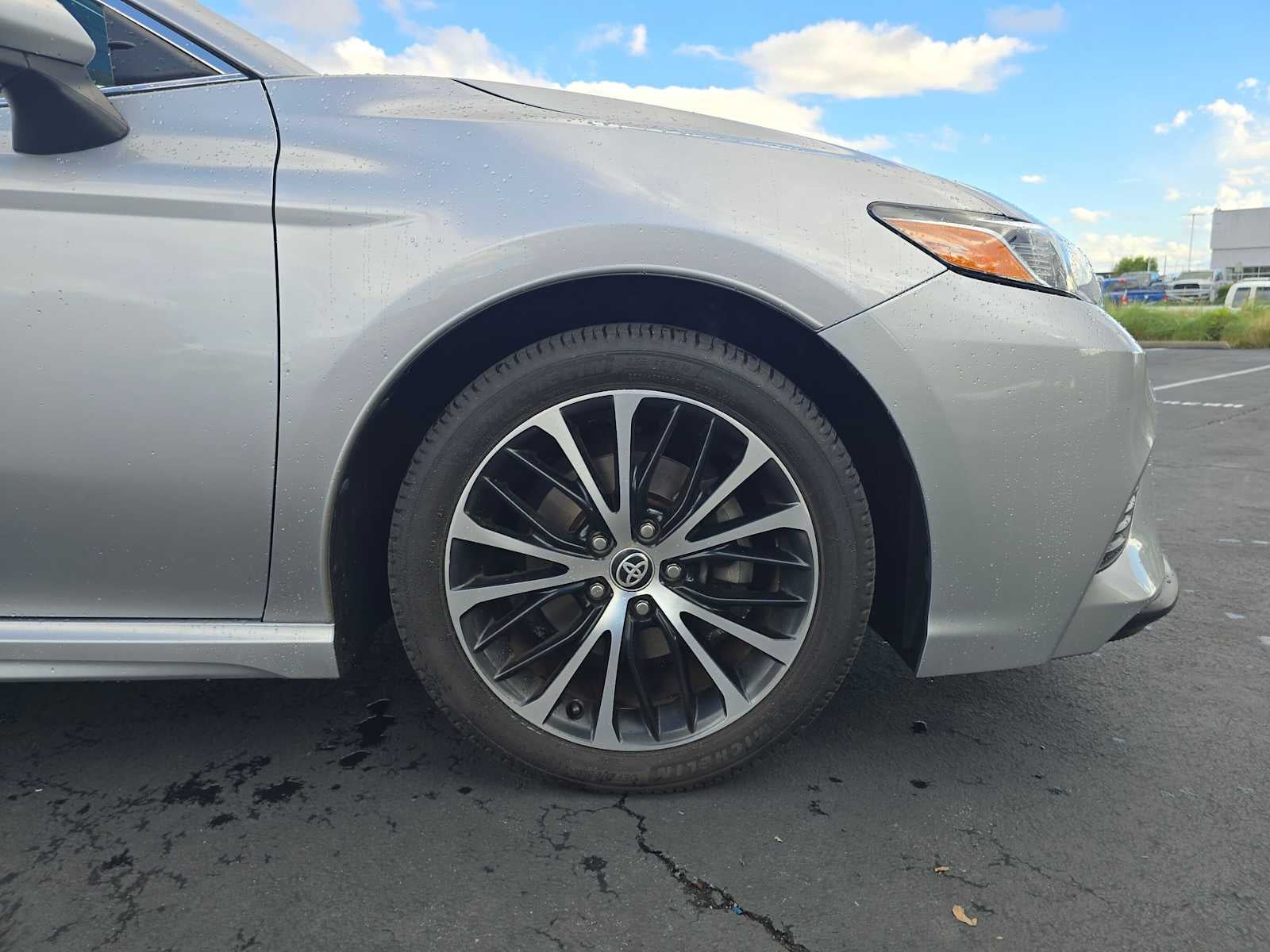 2020 Toyota Camry SE