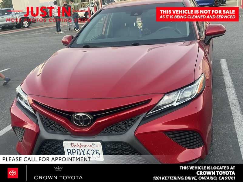 2020 Toyota Camry SE