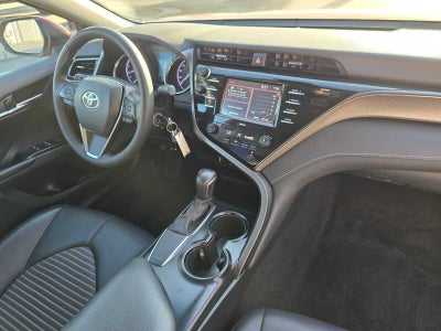 2020 Toyota Camry SE